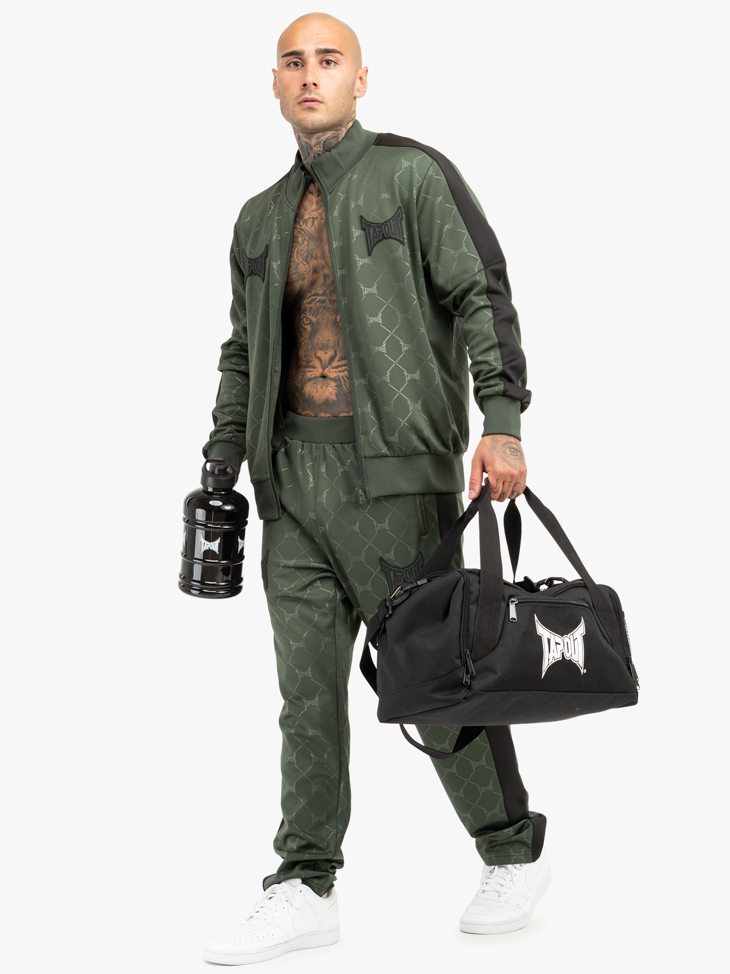 Tapout Giga water bottle