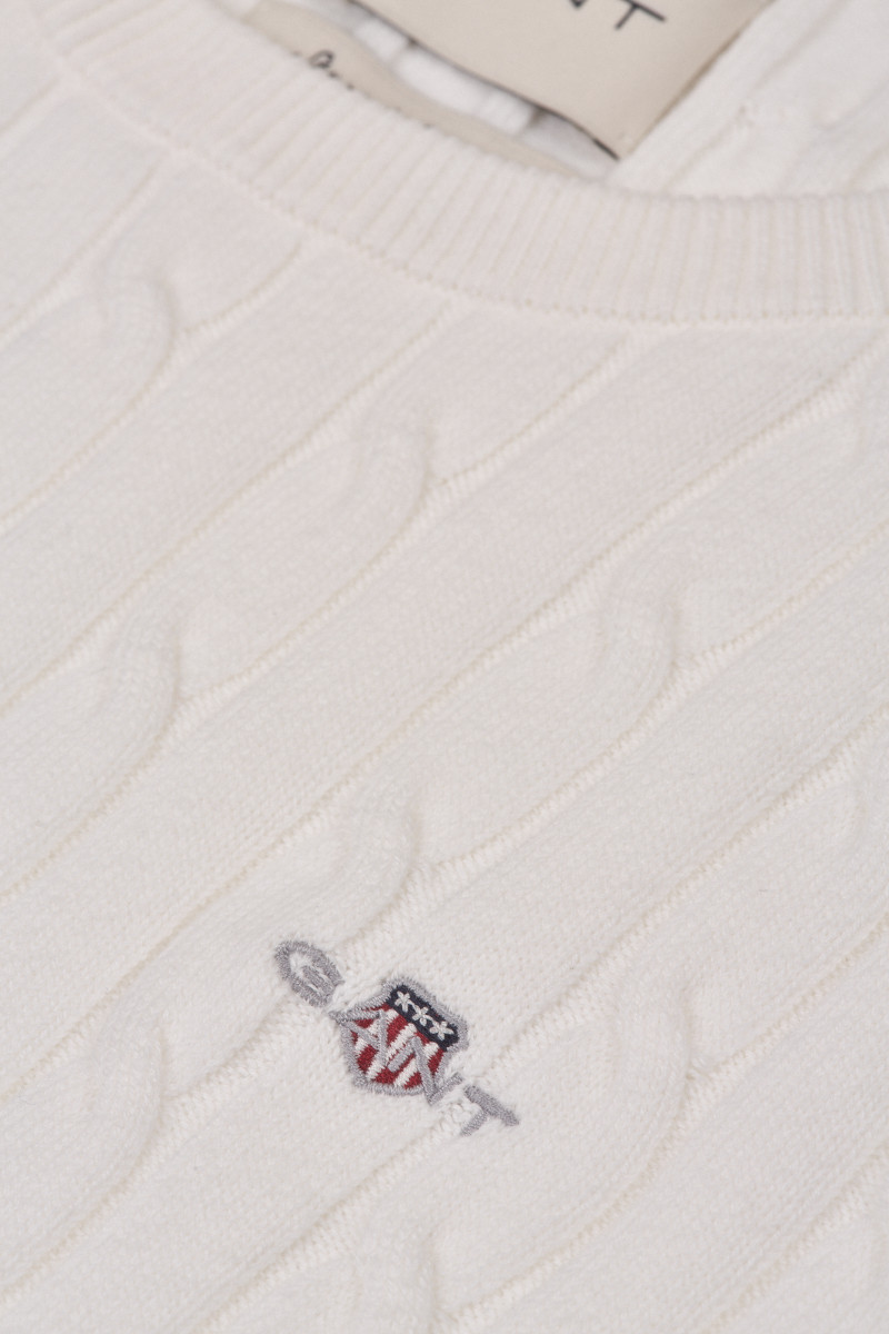 SVETR GANT STRETCH COTTON CABLE SS C-NECK EGGSHELL