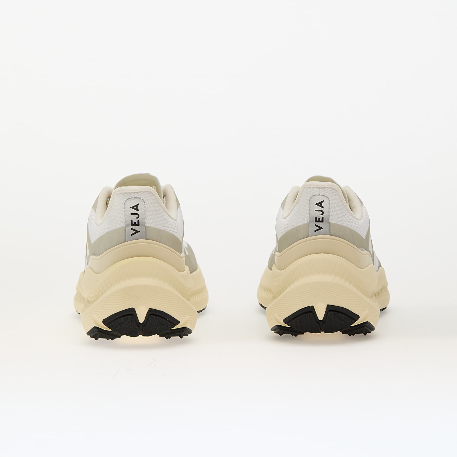 Veja W Condor 3 Adv Enmesh Full-White