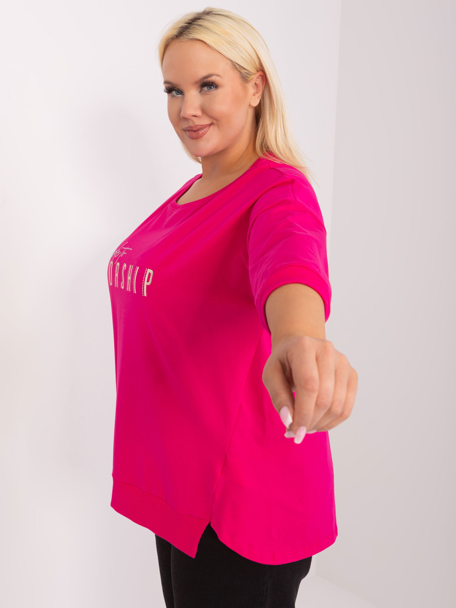 RELEVANCE Tmavě růžové tričko WORSHIP --fuchsia Tmavě růžová