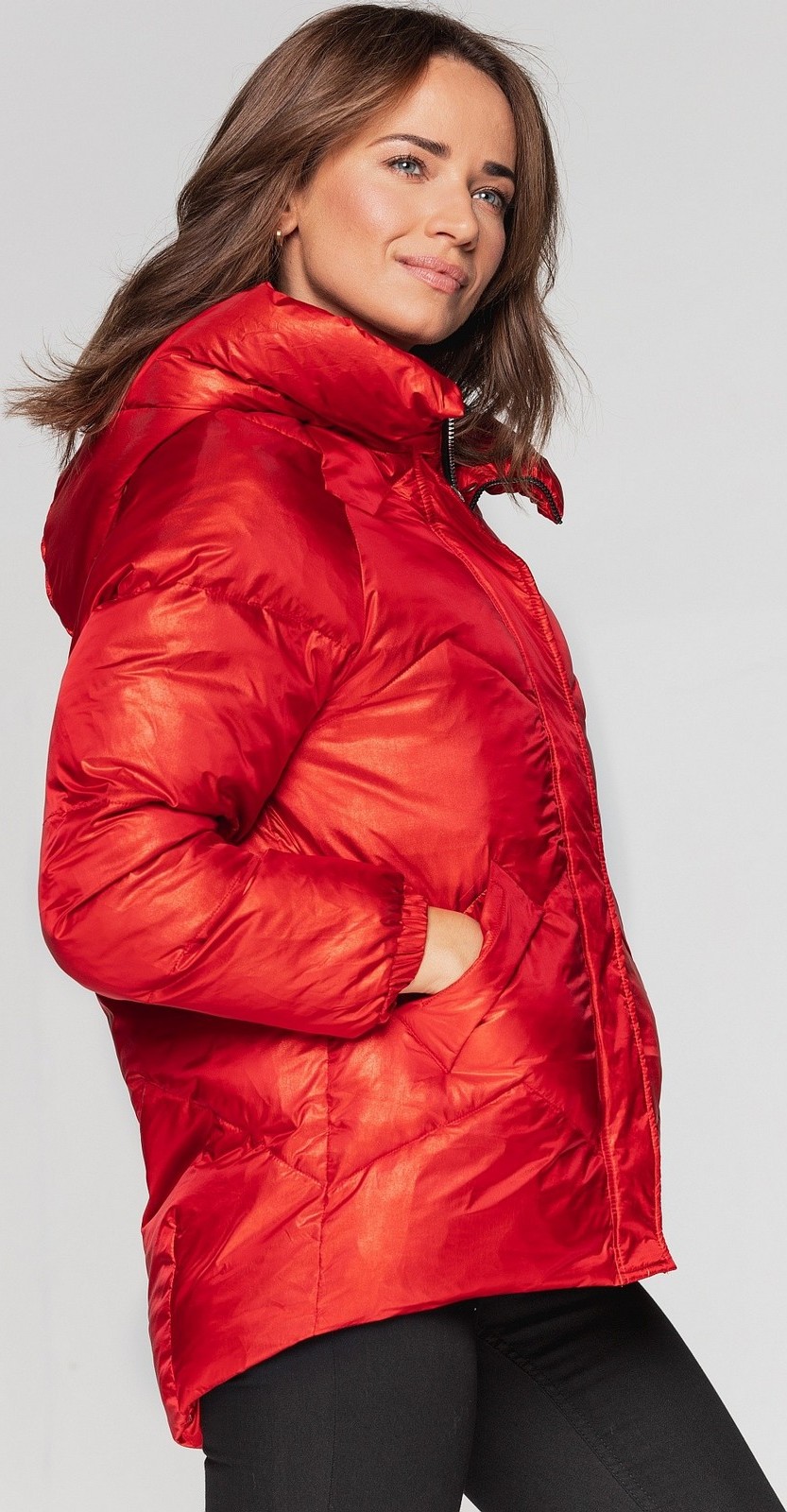 Perso Červená dámská přechodová prošívaná bunda se srdíčkem na zádech