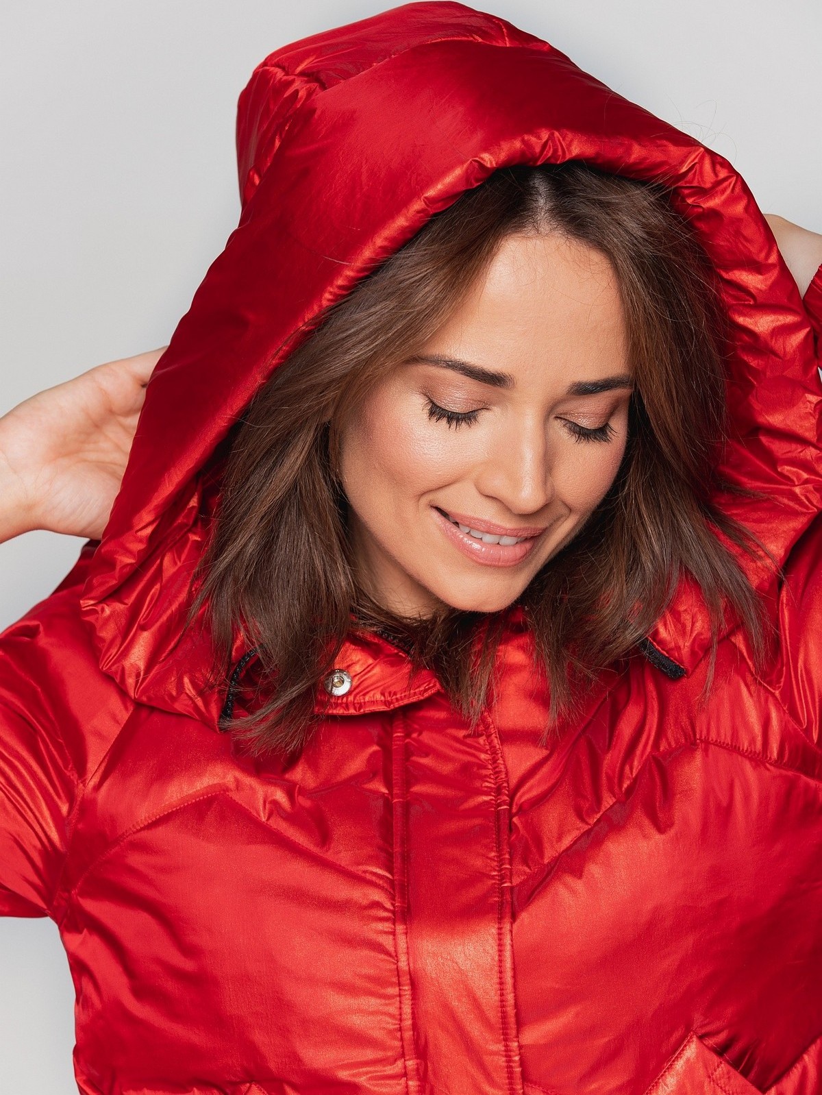 Perso Červená dámská přechodová prošívaná bunda se srdíčkem na zádech