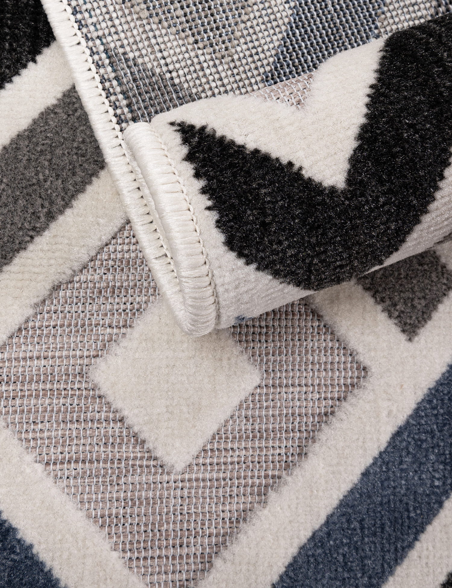 Venkovní vzorovaný koberec SHIFT ROMBY 160x220 cm Multidecor