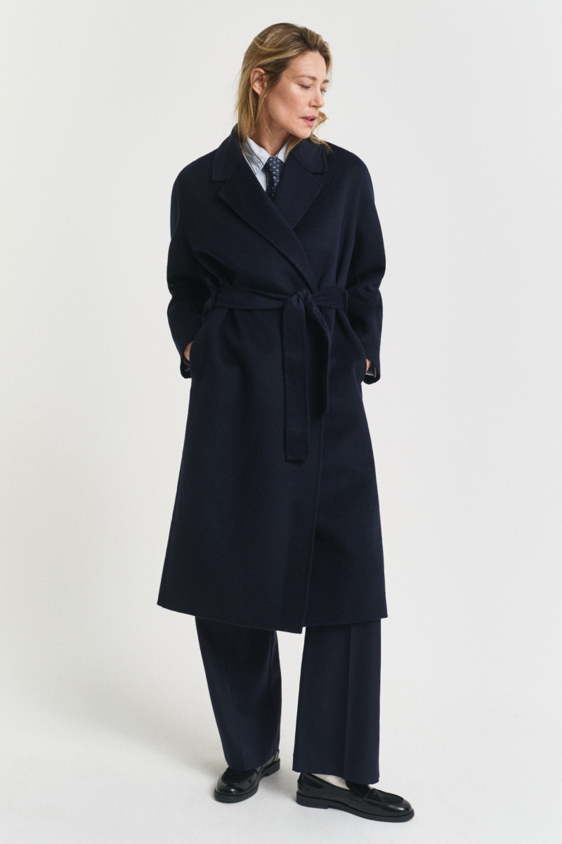KABÁT GANT HANDSTITCHED BELTED COAT EVENING BLUE