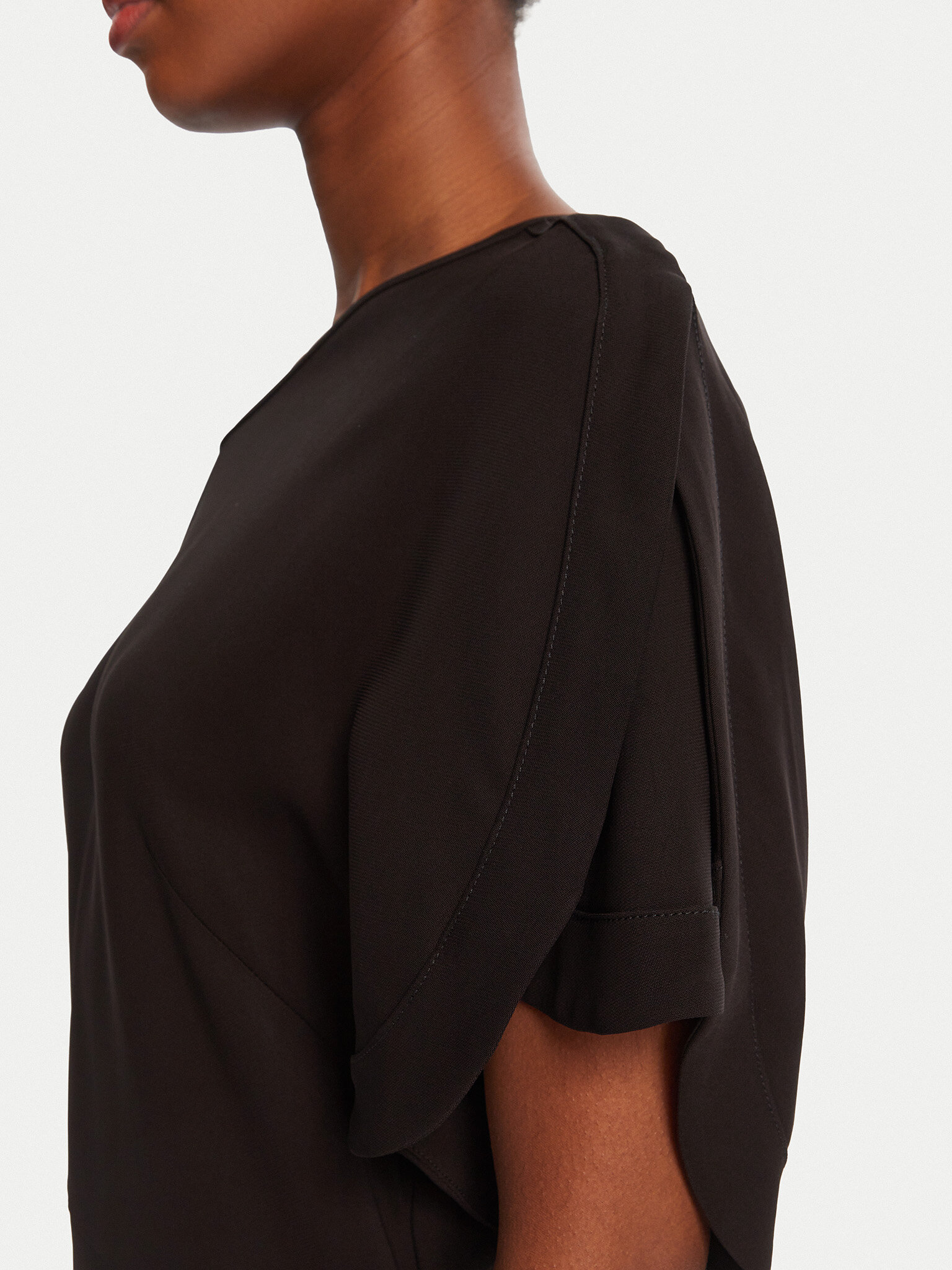 Koktejlové šaty BOSS