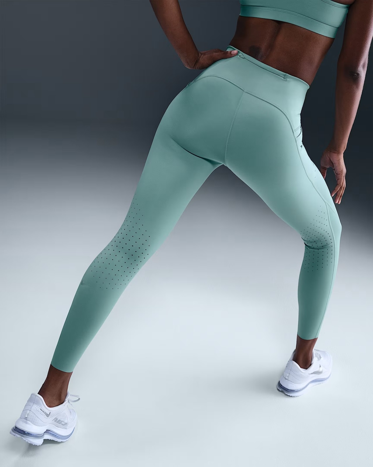 Nike Swift Womens High-Waisted 7/8 Running Leggings with Pockets CANNON/REFLECTIVE SILV 017