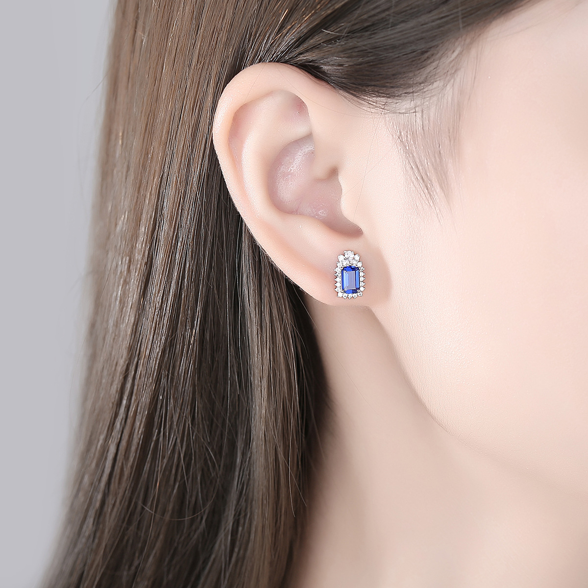 Stříbrné náušnice s obdélníkovými modrými a čirými zirkony - Meucci SYE160
