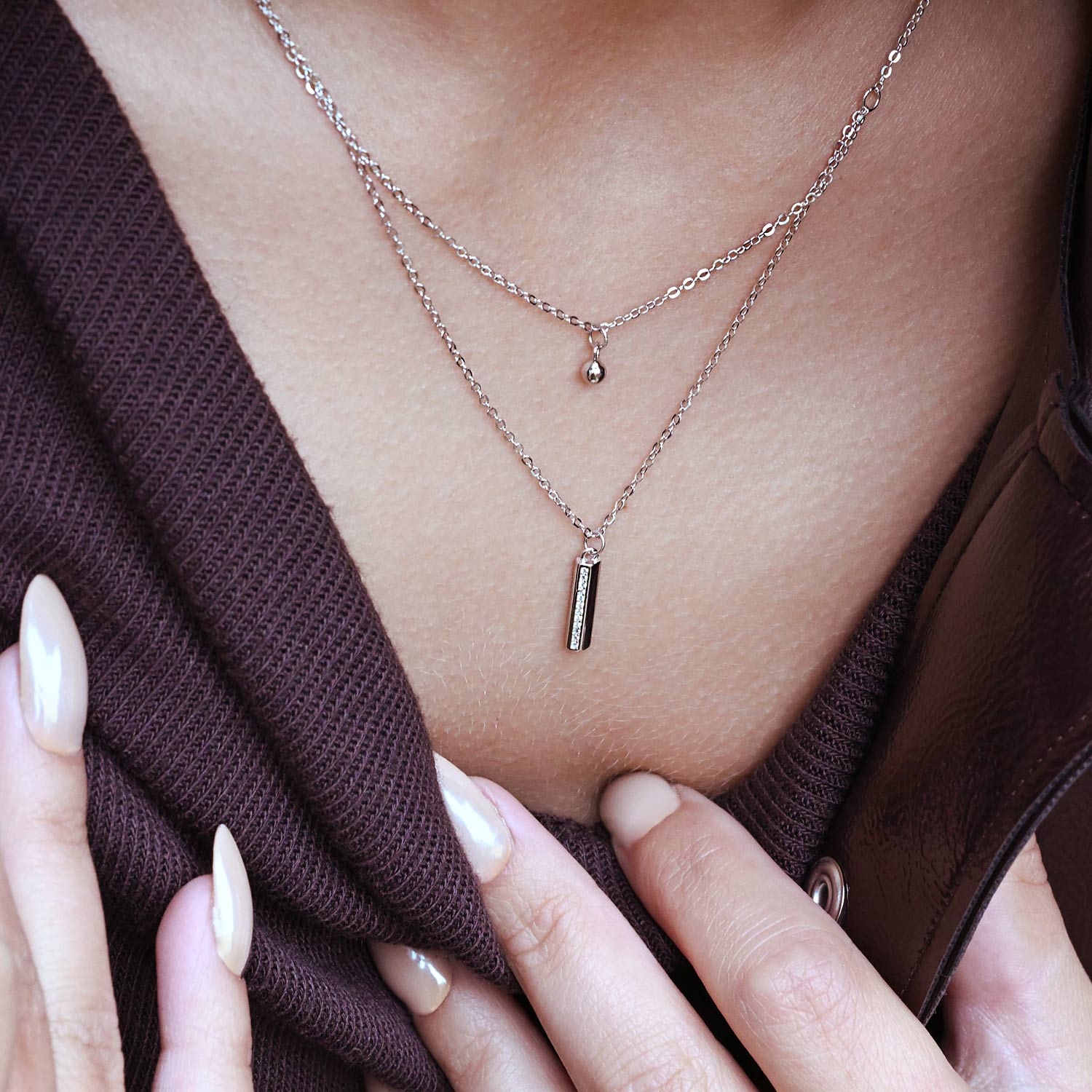 Stříbrný náhrdelník kulička a úzký obdélník se zirkony bílý 12057.1 crystal