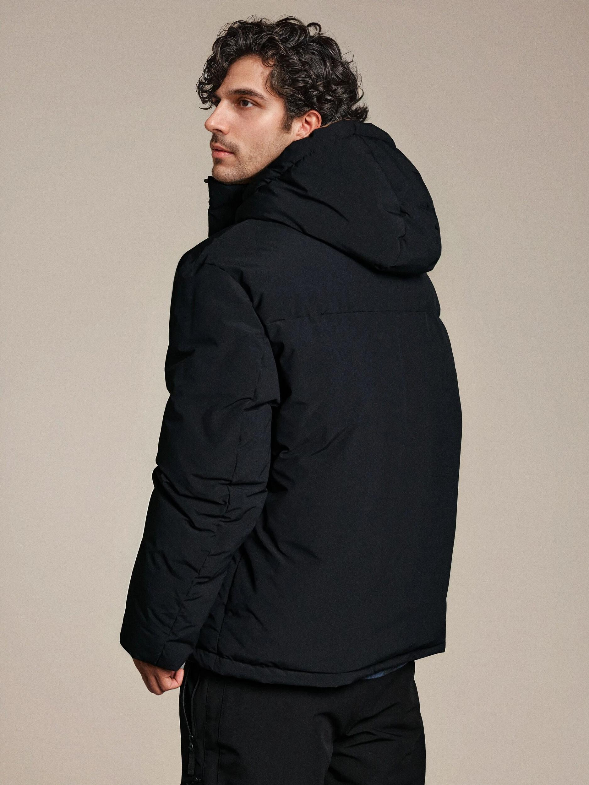 Sinsay - Prošívaná puffer bunda s kapucí - černá