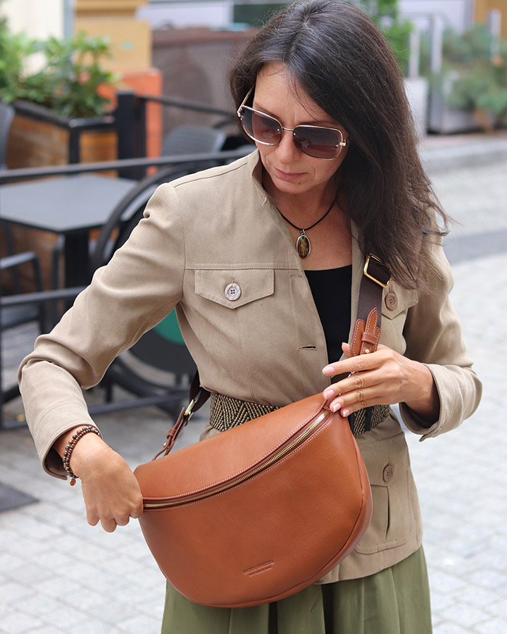 MARCO MAZZINI Hnědá dámská kožená ledvinka