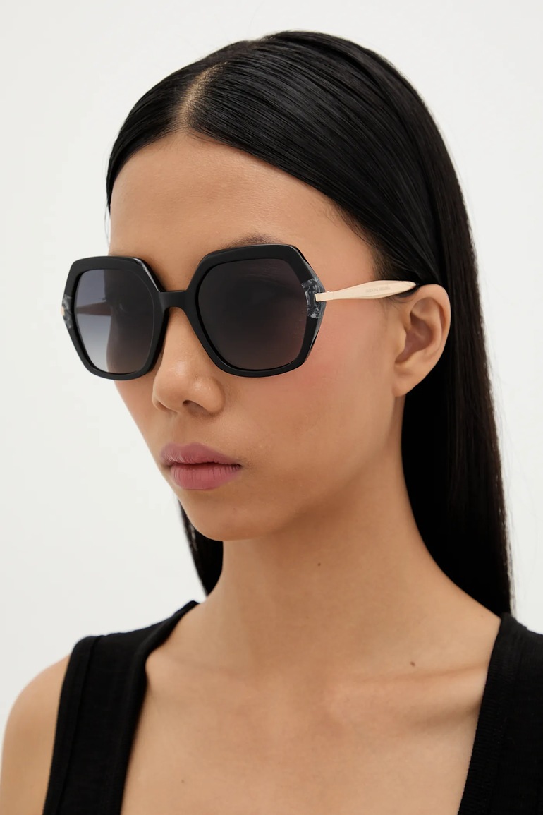 Sluneční brýle Carolina Herrera