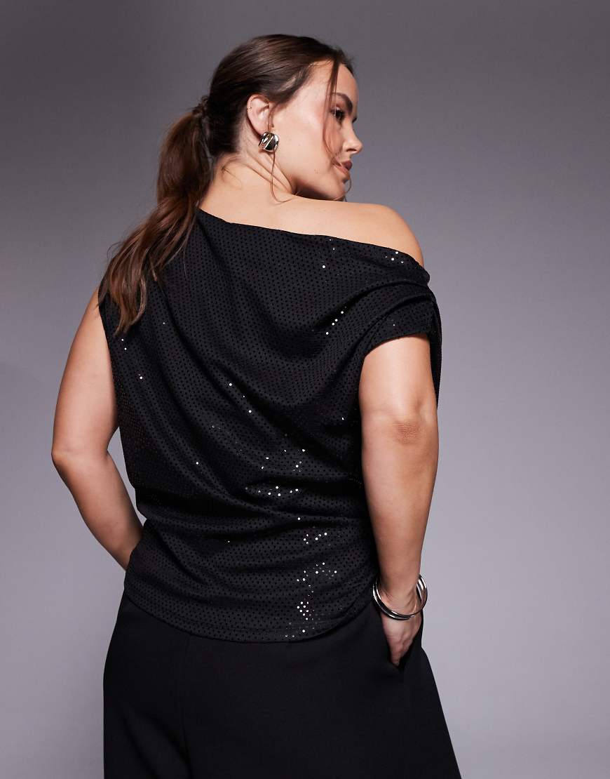New Look Plus New Look Curve sequin scoop neck top in black