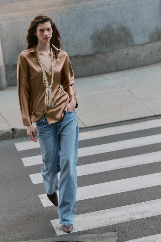ZARA SATÉNOVÁ KOŠILE S PŘESAHUJÍCÍMI RAMENY střední velbloudí XS