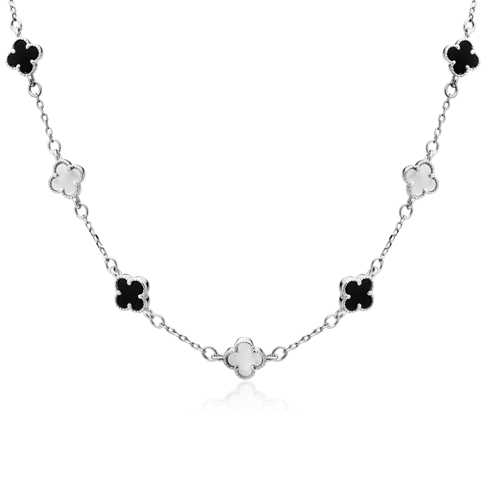 Stříbrný náhrdelník s černým onyxem a perletí – čtyřlístek
