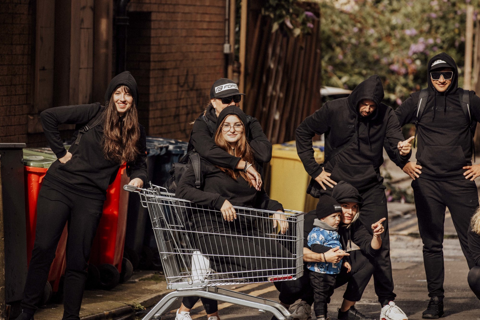 FORCE mikina F COMFY UNI přes hlavu s kapucí, černá