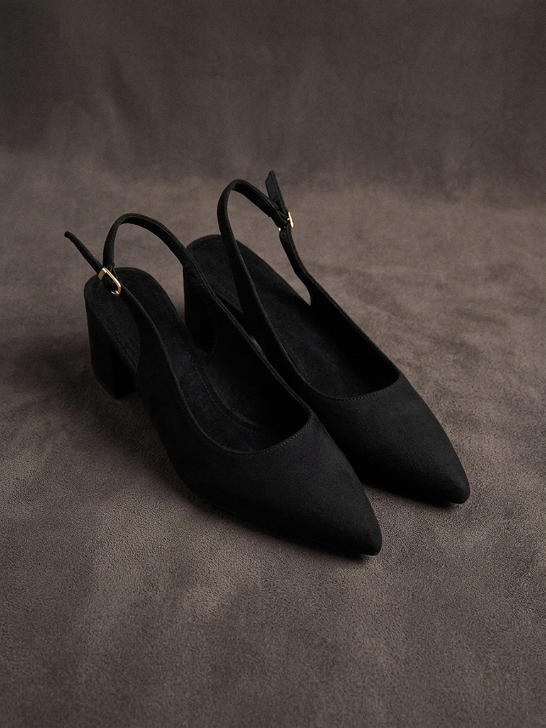 Sinsay - Lodičky na podpatku s koženou stélkou z imitace semiše - černá