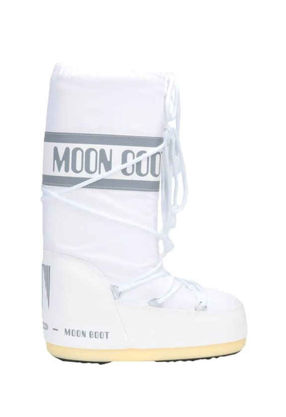 bílé sněhule moon boot