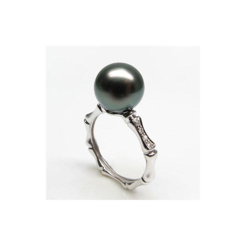 Prsten z bílého zlata s tahitskou perlou a diamanty KLENOTA k0054501