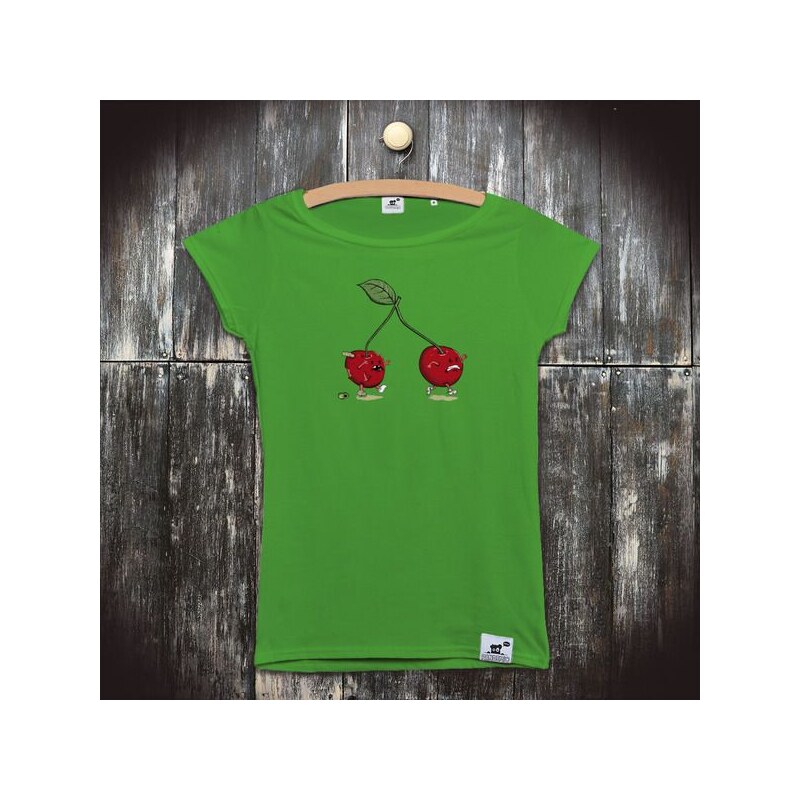 PANDEMIC Dámské vtipné tričko s potiskem Třešně: Není úniku