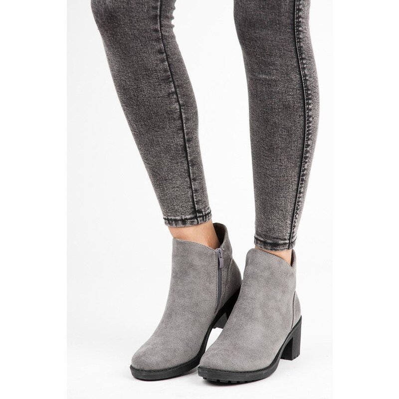VICES new collection Semišové šedé kotníkové boty na podpatku
