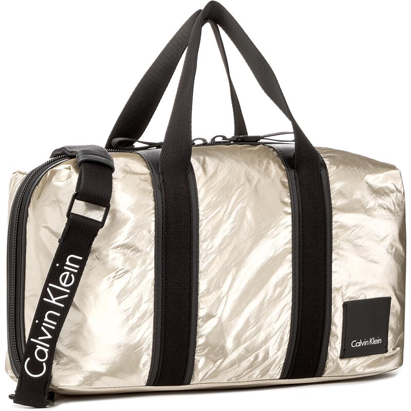 Ta ka CALVIN KLEIN Fluid Duffle Metalic K60K604045 617 GLAMI.cz