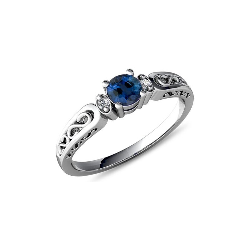 Prsten s modrým safírem a diamanty v bílém zlatě KLENOTA k0100012