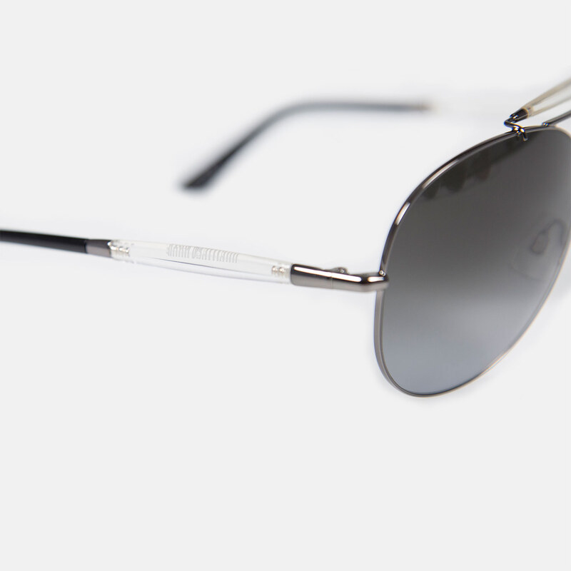 Krásné sluneční brýle John Galliano průhledný obrub