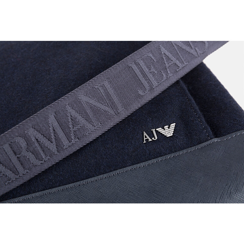 Modrý messenger Armani Jeans