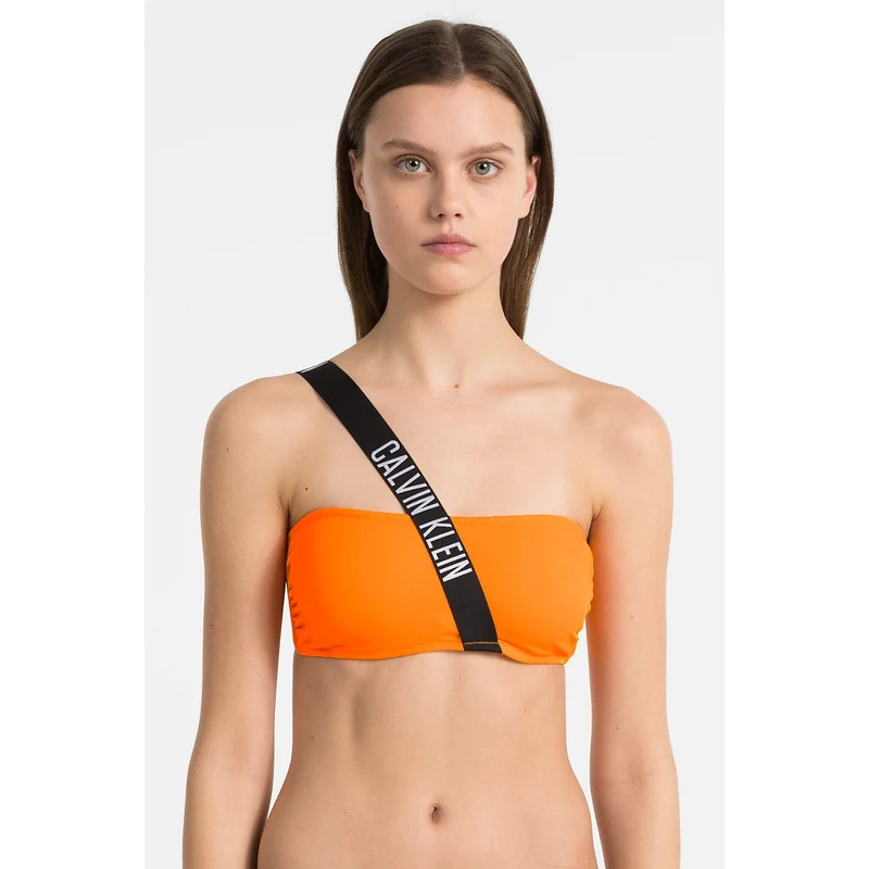 Calvin Klein oranžový horní díl plavek Bandeau Bikini Top Tangerine Orange  - GLAMI.cz