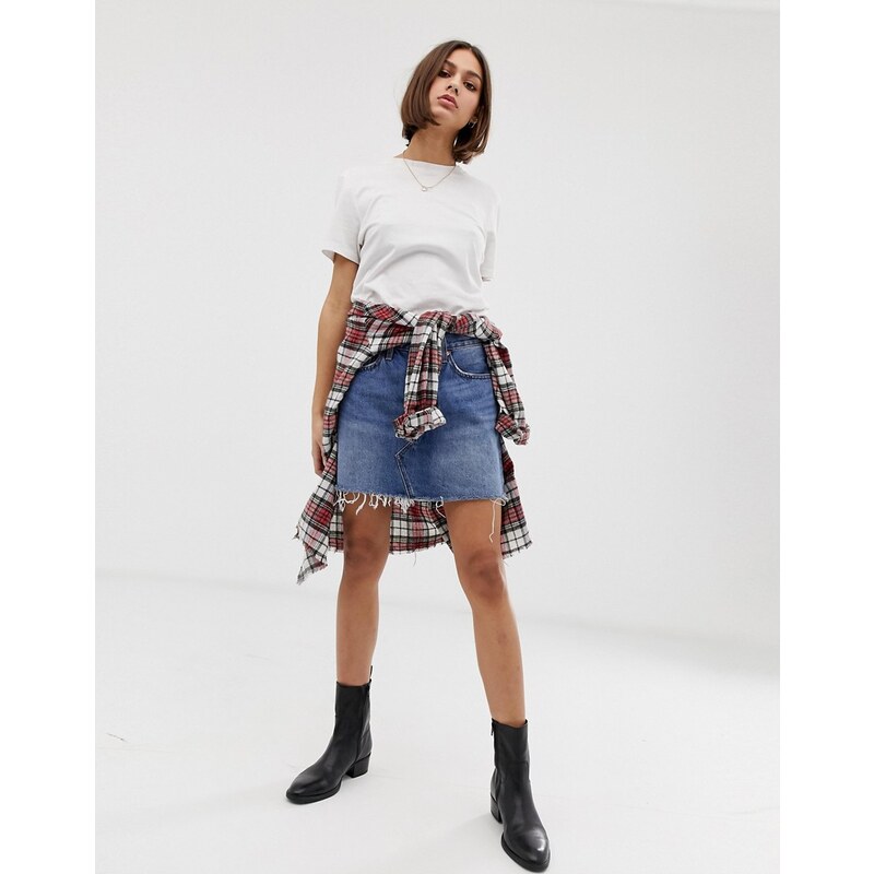 Levis Levi s denim mini skirt with raw hem Middle man GLAMI.cz