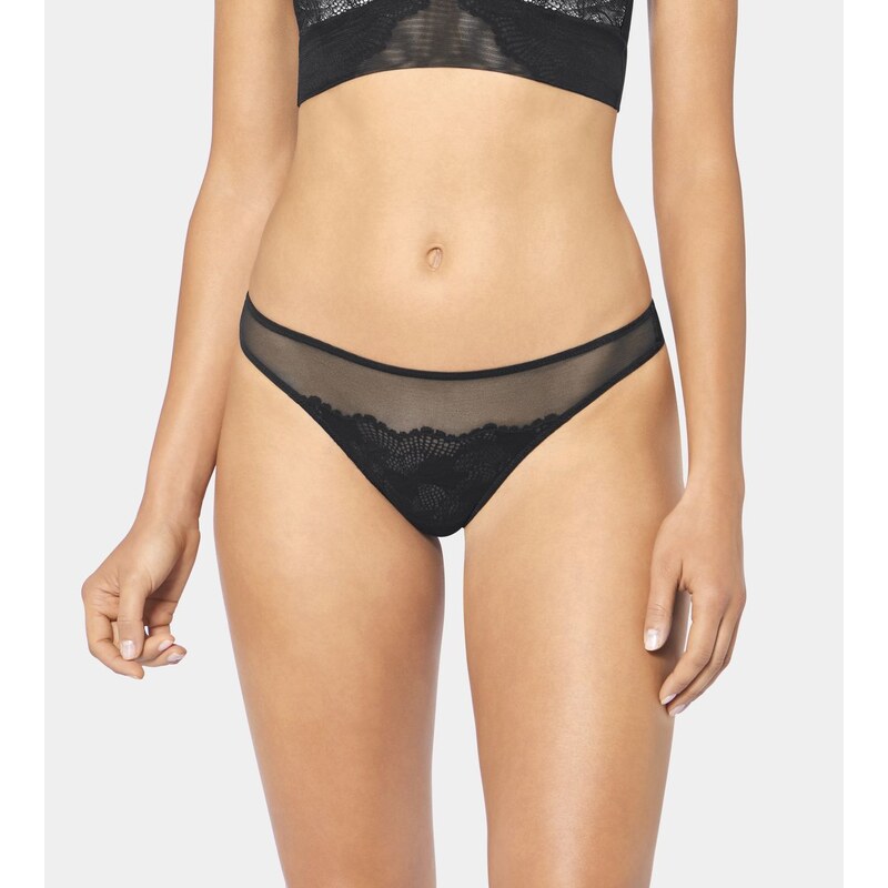 Tanga Lace Spotlight String - Triumph