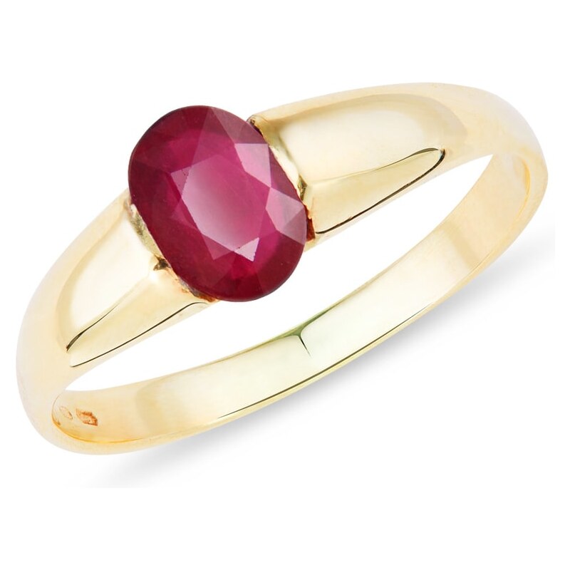 Prsten s oválným rubínem ve žlutém zlatě KLENOTA k0395013