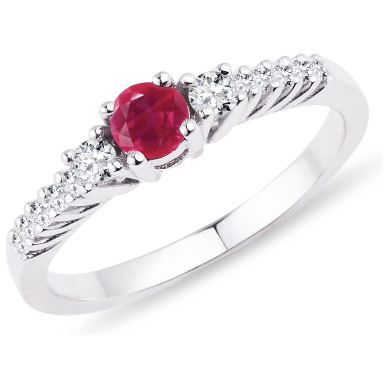 Zlatý prsten s rubínem a diamanty KLENOTA k0124012