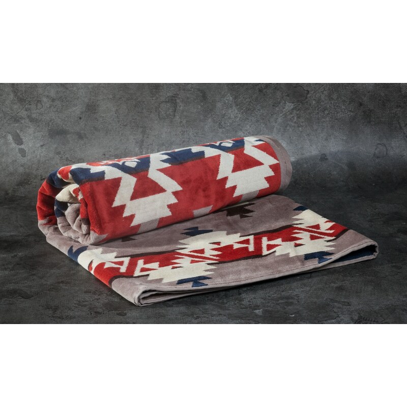 Pendleton Mountain Majesty Jacquard Beach Towel Fawn