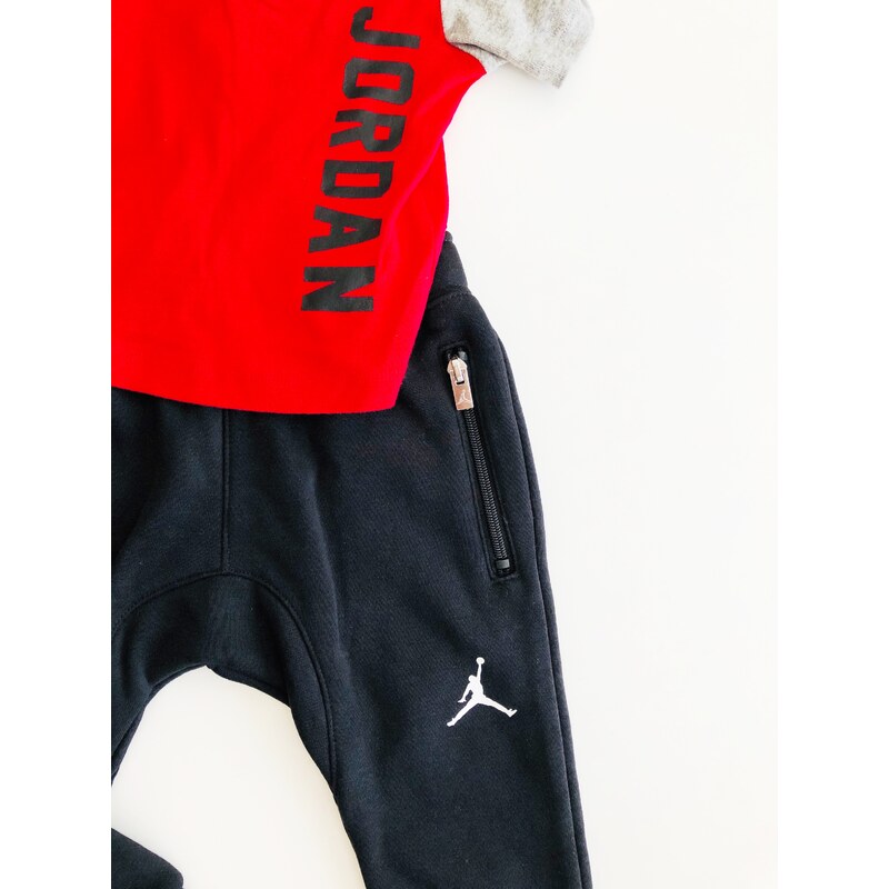 Air Jordan Air Jordan Jumpman chlapecké sportovní triko s krátkým rukávem a tepláky set 2 ks - Dítě 3-6 měsíců / Černá / Air Jordan / Chlapecké