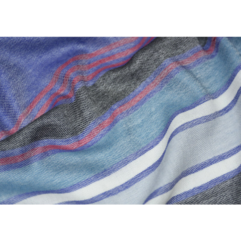 Vlněná vzorovaná šála - modré, bílé, tyrkysové, červené a černé pruhy