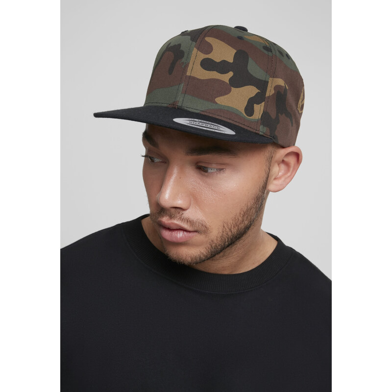 Flexfit Classic Snapback 2-Tone Camo zelená camo/černá
