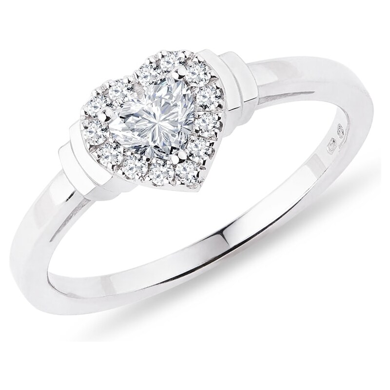 Zlatý zásnubní prsten s diamantovým srdcem KLENOTA K0121012