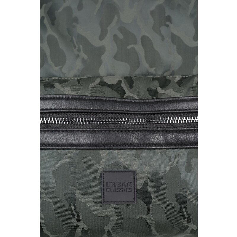 Urban Classics Accessoires Camo Jacquard Batoh tmavě olivový camo