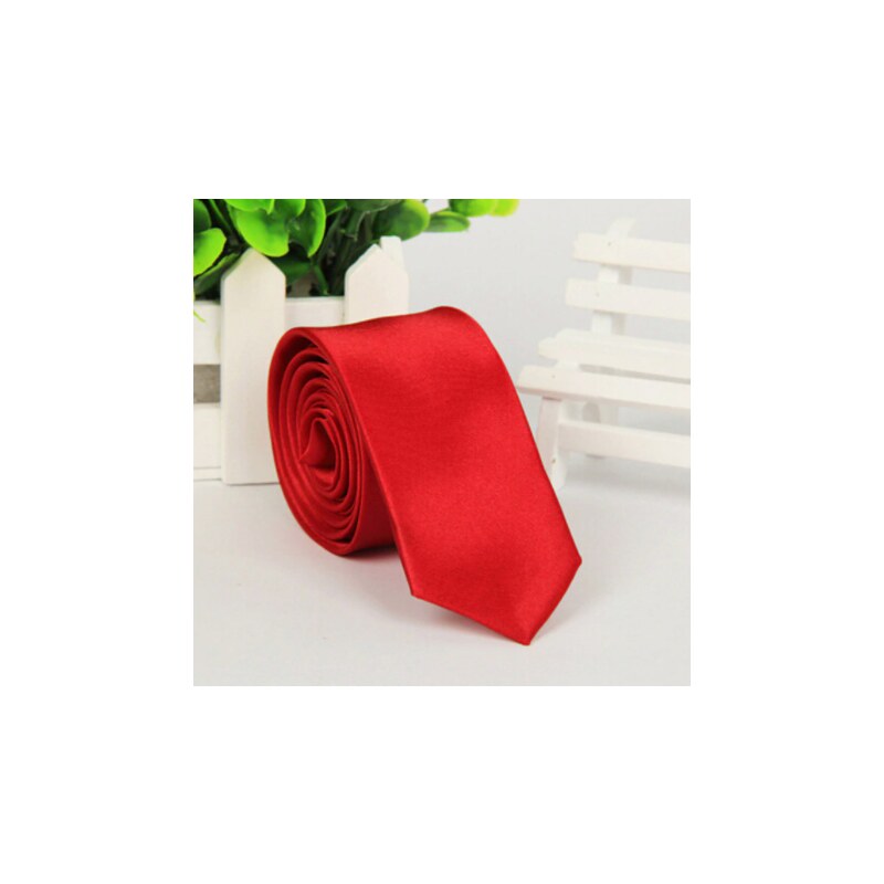 Fashion Tao Pánská kravata SLIM světle červené barvy.