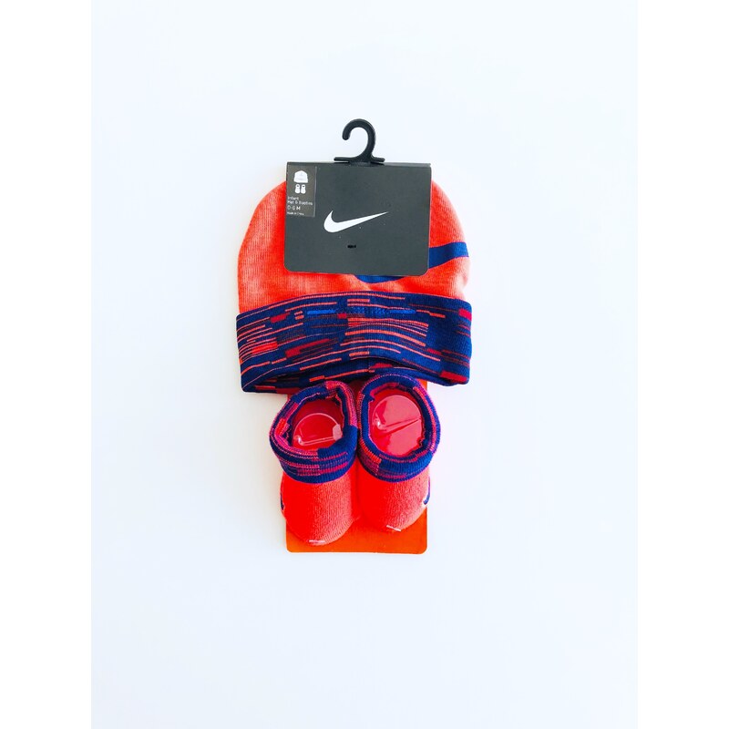 Nike Nike Sport Orange dětská čepička a ponožky s logem set 2 ks - Dítě 0-6 měsíců / Oranžová / Nike / Unisex