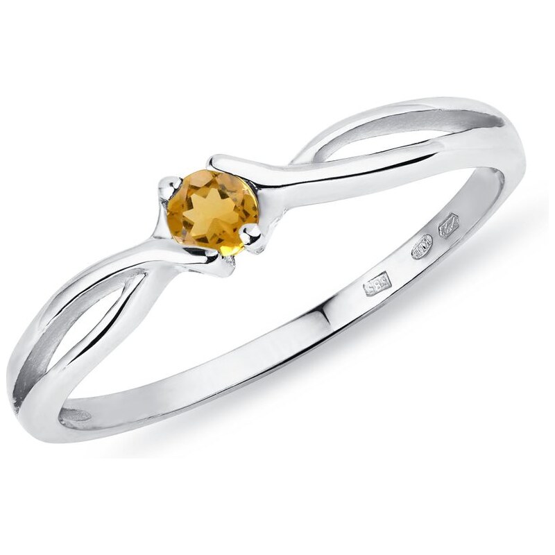 Prsten z bílého zlata s oranžovým safírem KLENOTA k0066112