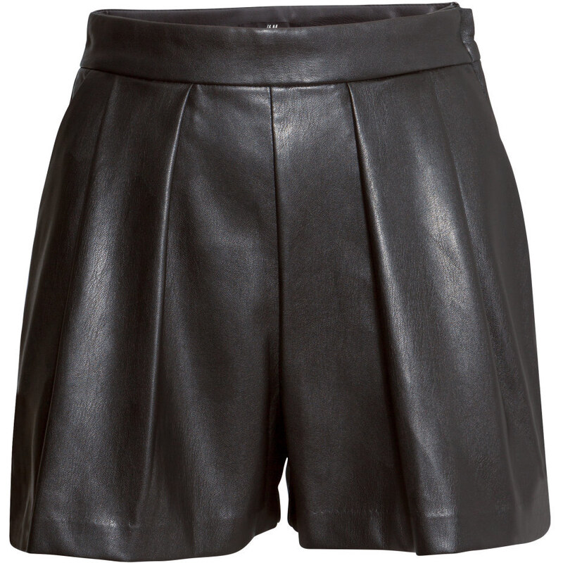 H&M Imitation leather shorts