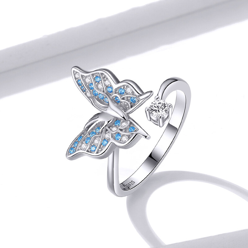 Royal Fashion nastavitelný prsten Třpytivý motýl BSR098
