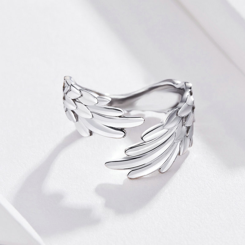 Royal Fashion nastavitelný prsten Andělská křídla SCR512