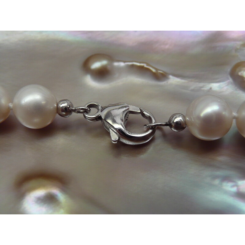 náhrdelník ze sladkovodních perel 5,5-6 mm se stříbrným uzávěrem