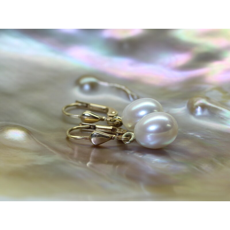 zlaté náušnice se sladkovodními perlami kapkami 7,5-8 mm na patent