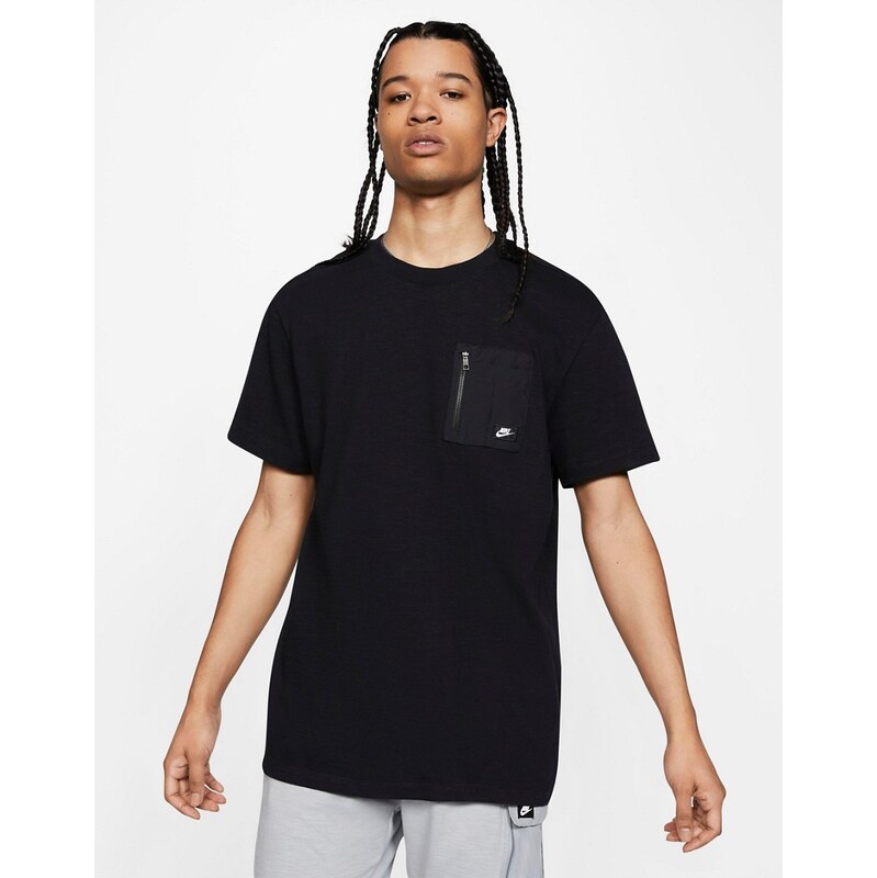 Nike Lightweight Utility t-shirt in black