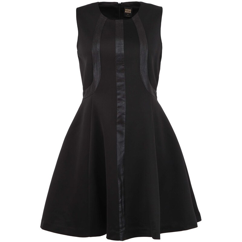 Černé šaty s volánovou sukní Vero Moda Manon