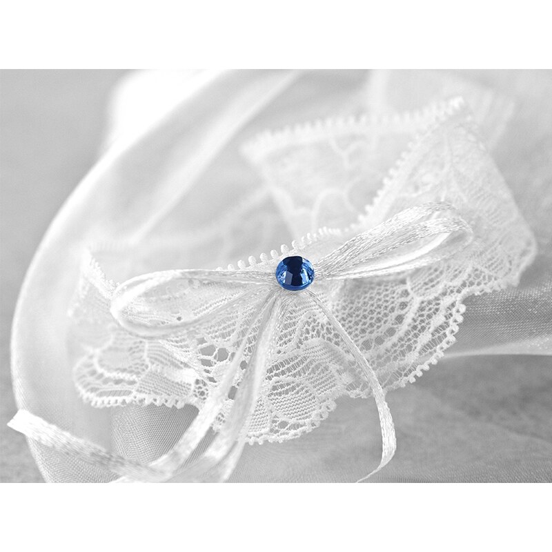 PartyDeco Vintage svatební podvazek s modrým kamínkem